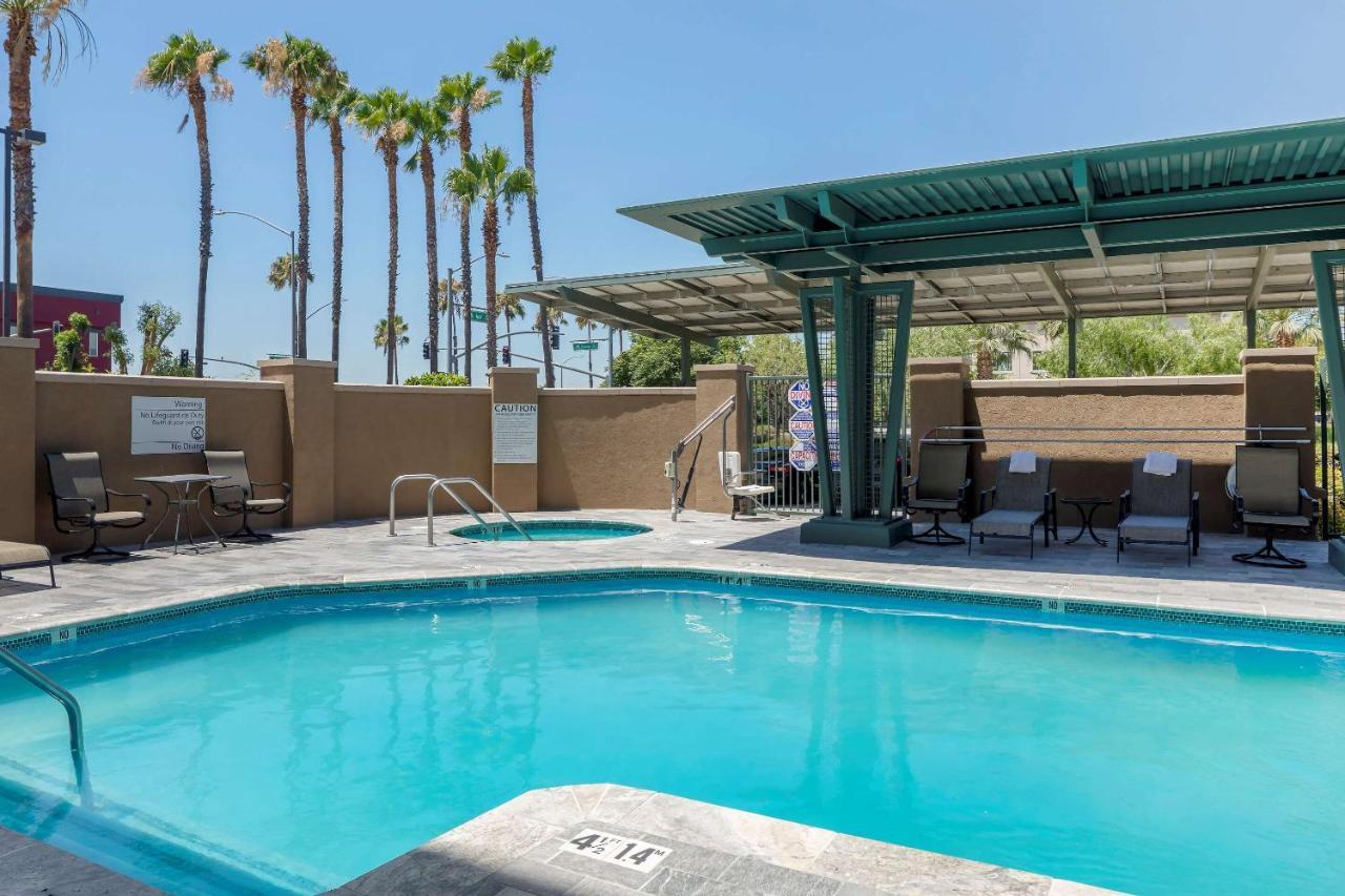 Comfort Suites Ontario Airport Convention Center Exterior foto